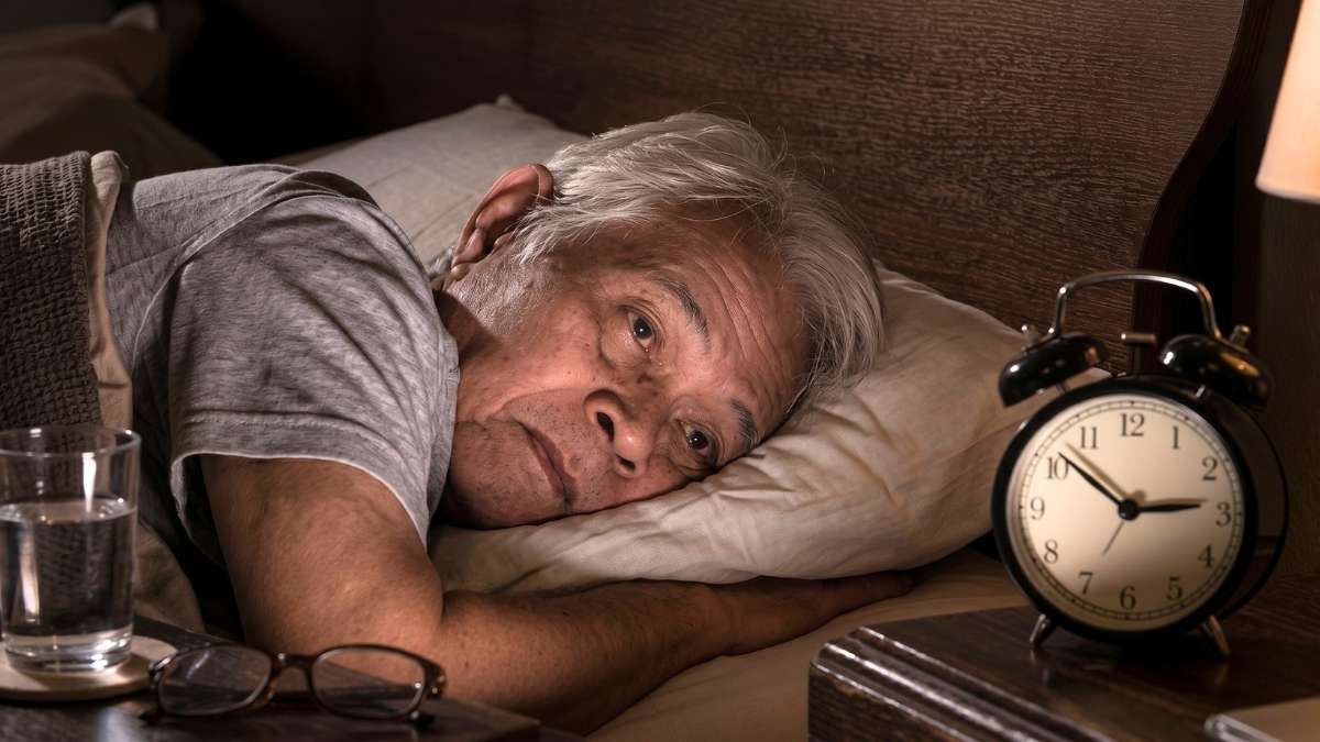 Your Poor Sleep Is Aging Your Cells Faster: Fix Your Bedtime to Reverse Biological Age (Do It Tonight)