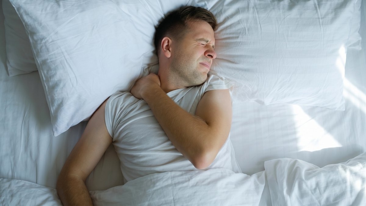 Low-Grade Inflammation Is Silently Dissolving Your Muscle Mass While You Sleep