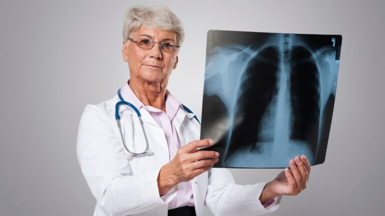 The Aging Lung's Cry for Help: The 5-Minute Lung Check, Simple Ways to Tell If Your Aging Lungs Are in Trouble