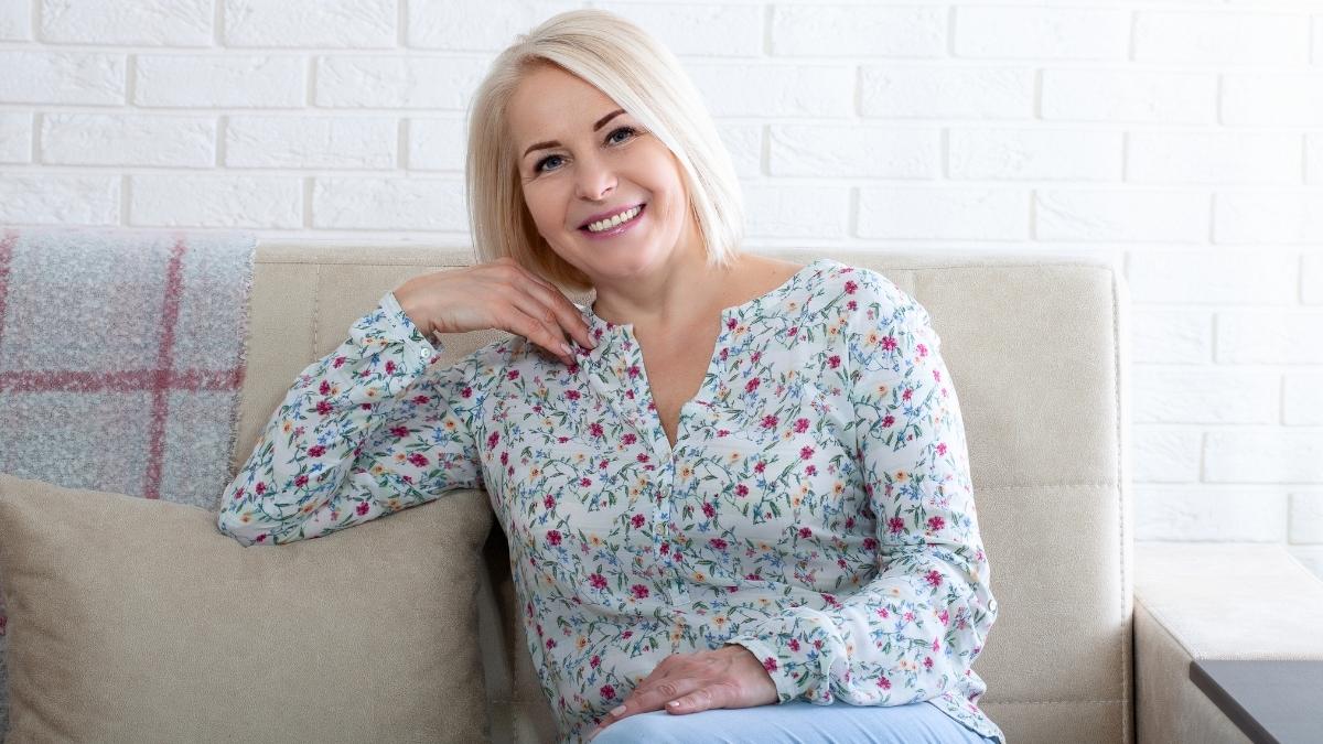 I Met a Woman Who Reversed Her Aging Skin in Her 60s. Her "Secret" Is backed by Science (And It's Not Cream)