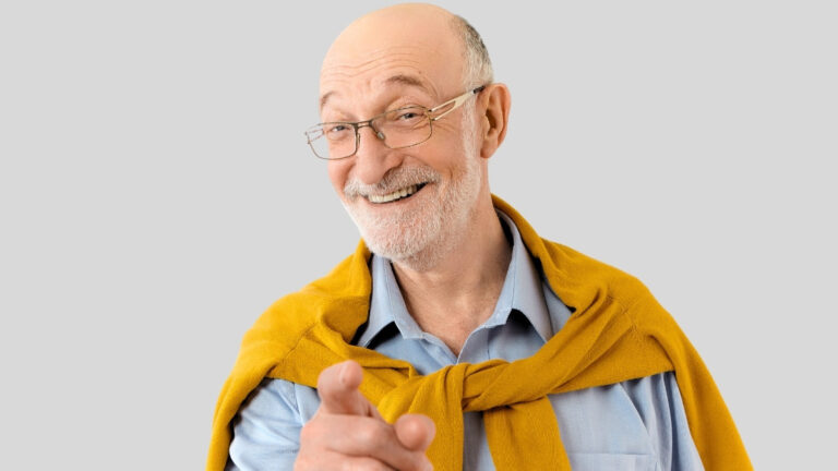 Despite being 90, his Brain Functions Like a 50-Year-Old's, and his Daily Routine is Mind-Blowing