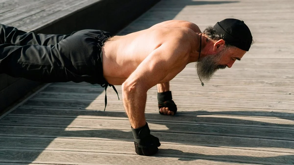 This Dad's "Reverse Aging" Challenge Went Horribly Right. Now 1.5 Million People Copy His 2-Move Routine.