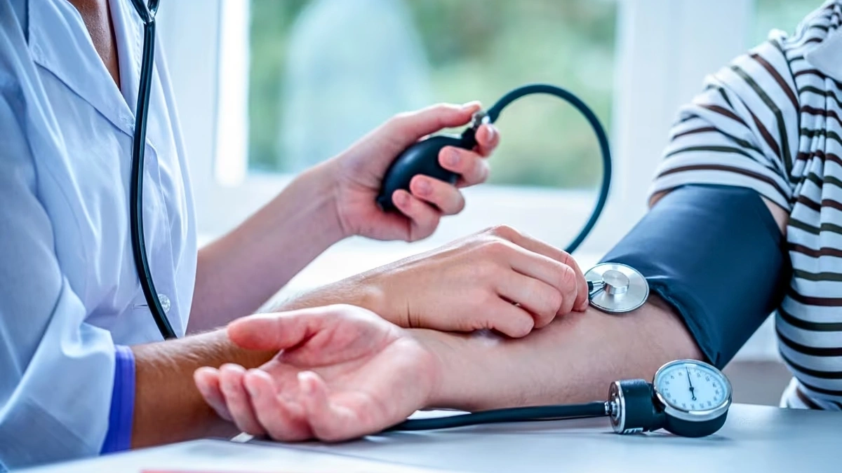 The Fruits Cardiologists Beg You to Stop Eating if You Have High Blood Pressure