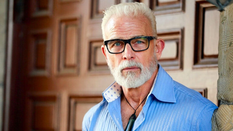 Aging Doesn’t Have to Hurt! 10 Secrets to Staying Young Forever (Do #7 Daily!)