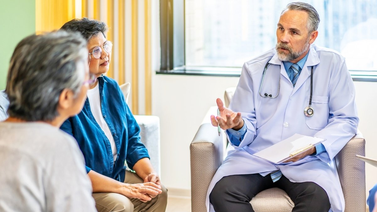 This ICU Nurse Sees Water Poisoning Cases Weekly - Her Kidney Doctor Friend Finally Revealed the Truth That Could Save Your Life