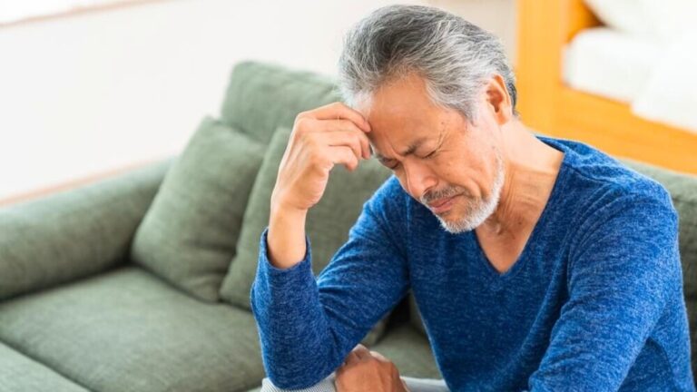 These 15 Factors Are Linked to Early Dementia Risk, a Major Study Found