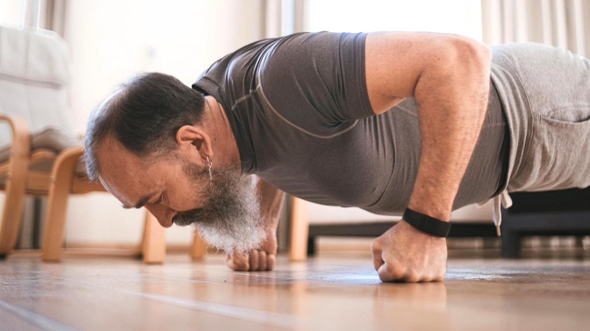 I’m 64 and Stronger Than My Teens — The 6 Habits That Rebuilt My Body