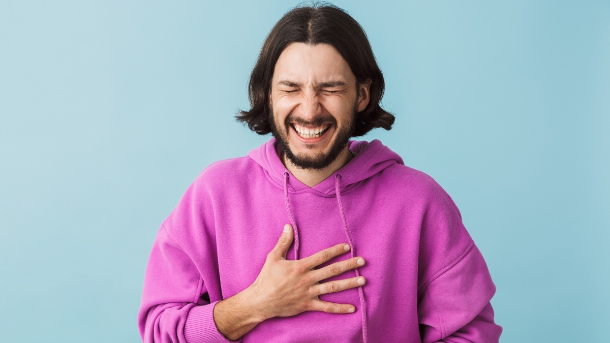 Just 2 Minutes Of Joy: Laughter Triggers Longevity Genes Instantly, Scientists Confirm