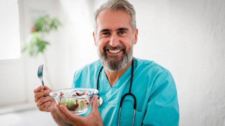 Eating This One Green Vegetable Daily Cuts Dementia Risk By 40% After Age 60 (Add Today)