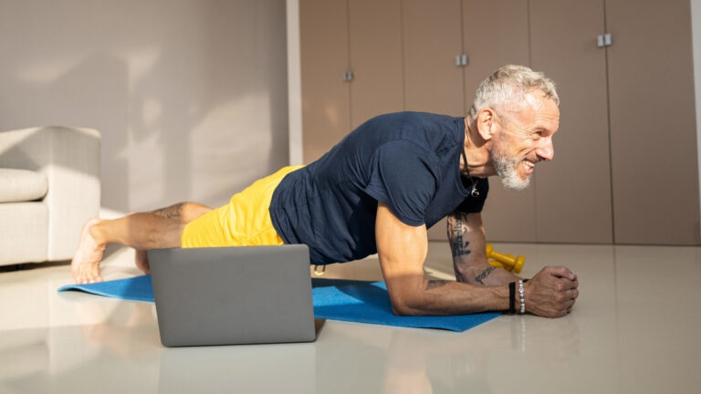 Viral Study: 79% REVERSED Aging Muscles With 3 Body Exercises (Proven!)