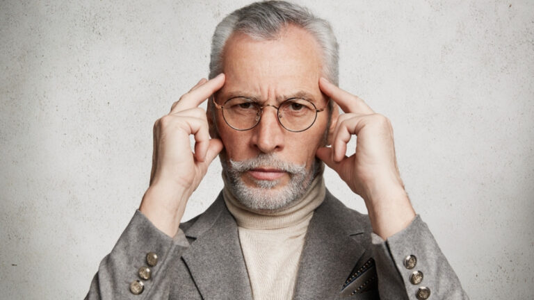 The Senior's Guide to a Resilient Brain: Evidence-Based Strategies for Protecting Memory and Cognitive Function