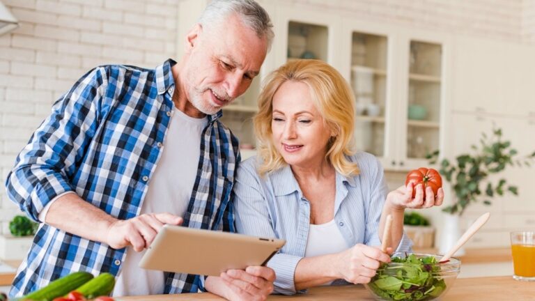 The "Miracle" Diet That's Making Seniors Feel Decades Younger, According to Science