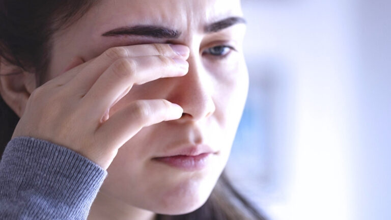 That "Harmless" Twitch in Your Eye Could Be a Red Flag for This Neurological Condition