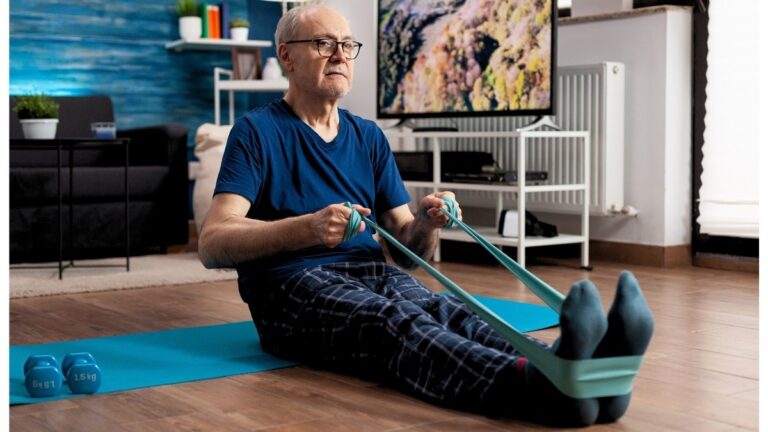 9 Years Younger? Study Finds This Light Exercise Can Help Seniors Live Longer