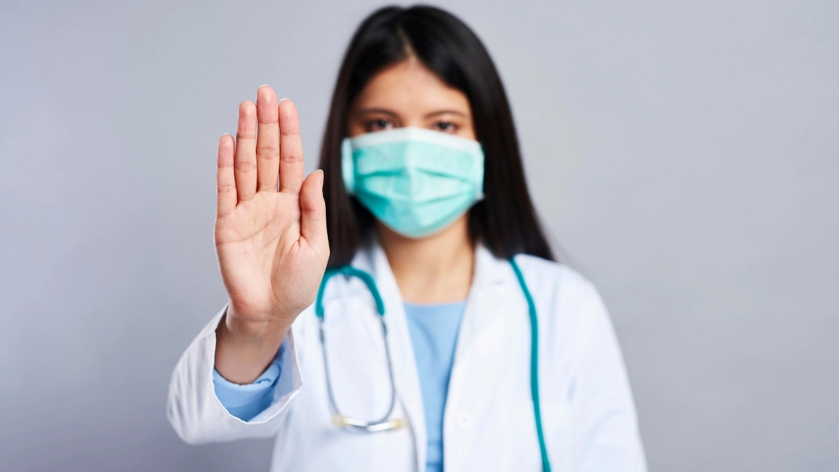 Stop Ignoring These Senior Health Red Flags! 5 Signs You Can’t Afford to Miss