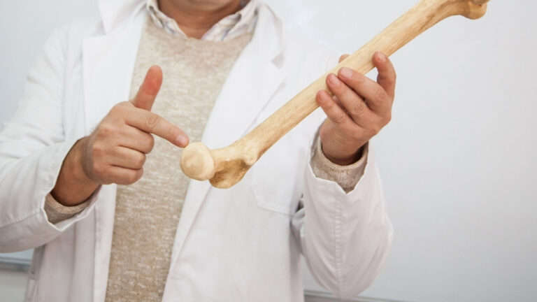Strong Bones for Life: The Delicious Anti-Aging Diet Every Senior Needs