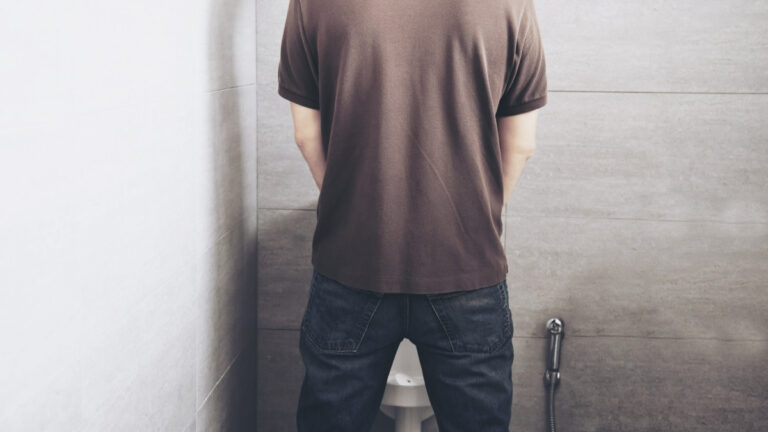 Peeing Too Often? It’s Not Age—It’s THIS Hidden Culprit in Your Diet!